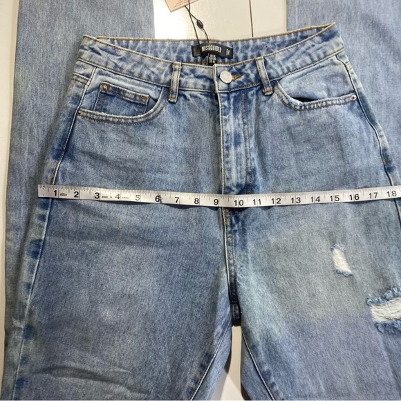 Missguided Light Blue Distressed High Waisted Straight Thigh Slash Jeans NWT 4L - Picture 15 of 16